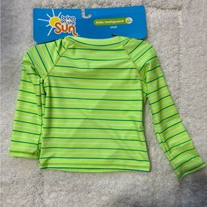 Kids Rashguard Size Small NWT